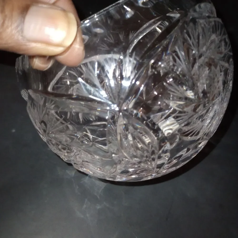 🆕🌹Vintage Lead Crystal Cut Glass Round Rose Bowl Vase